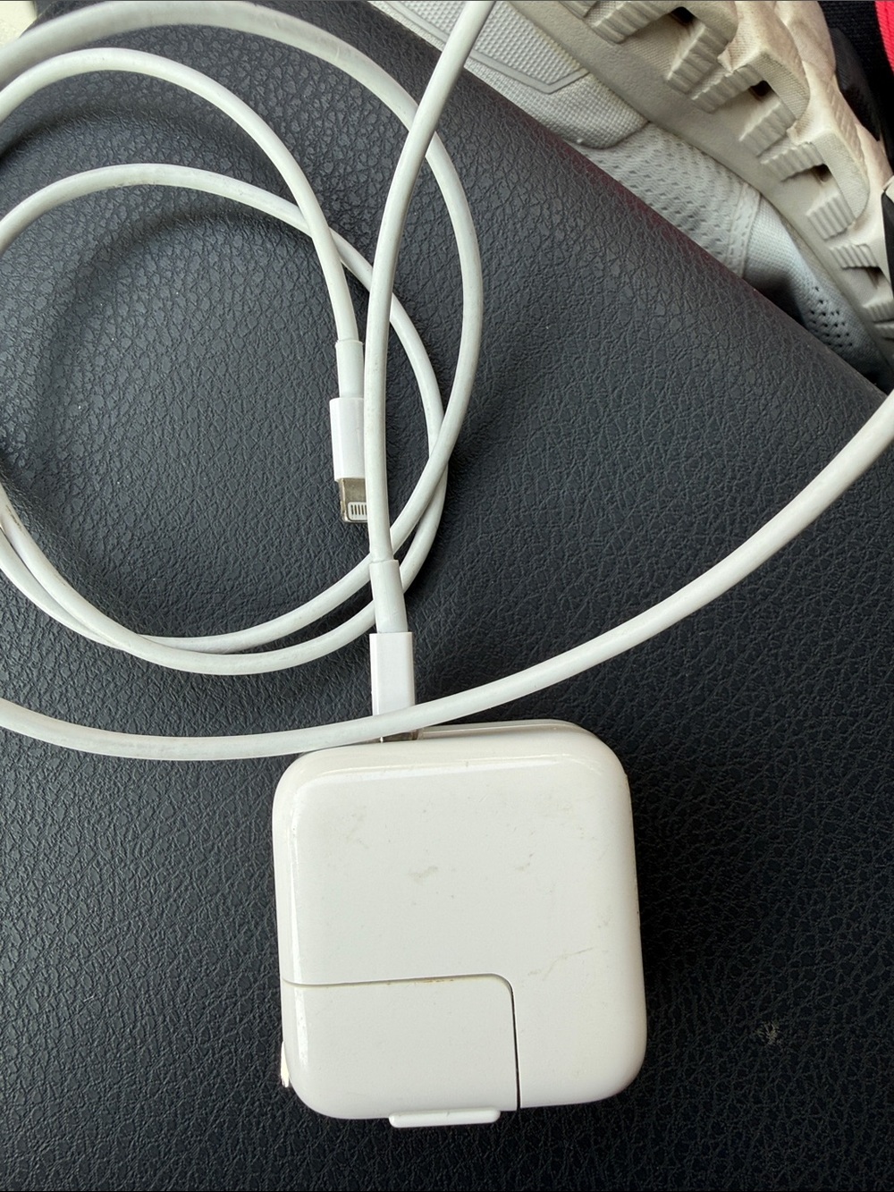 Apple White Lightning Cable with Square USB Power Adapter